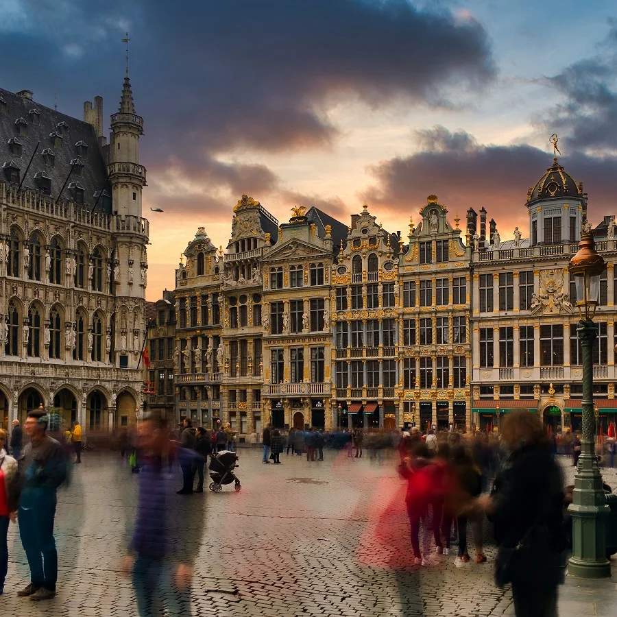 Solo indie hacker building Tourist Guide AI in Brussels